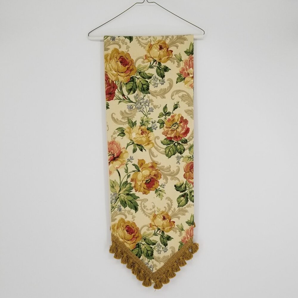 Linen Floral Damask Table Decor - Perfect for Summer and Fall